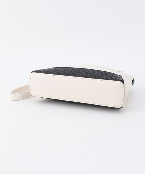 NICOLE CLUB FOR MEN(ニコルクラブフォーメン)の「トラペゾイド 2WAYミニショルダーバッグ(ショルダーバッグ・メンズ・ネイビー/ベージュ/ブラック・FREE)」の6枚目の写真