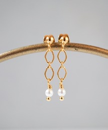 【SHAHA】《SHAHA》スタイリッシュな金具とあこや真珠のサージカルステンレスピアス/シンプル/上品/パール/アコヤ/pearl(MA)