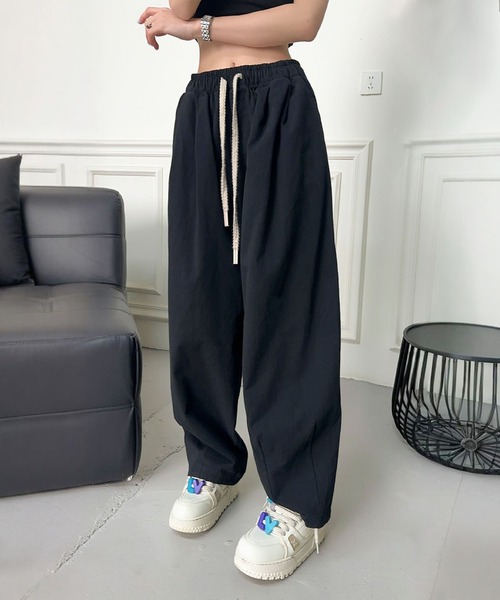 ホワイト ワイドパンツ ドローストリング セール】ドローストリングワイドパンツ（スウェットパンツ