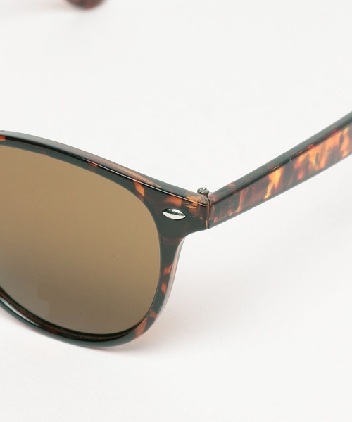 Andemiu（アンデミュウ）の「ボストンUVサングラス323778（サングラス・レディース・ベージュ/グレー/ブラウン/ブラック・FREE）」の13枚目の写真