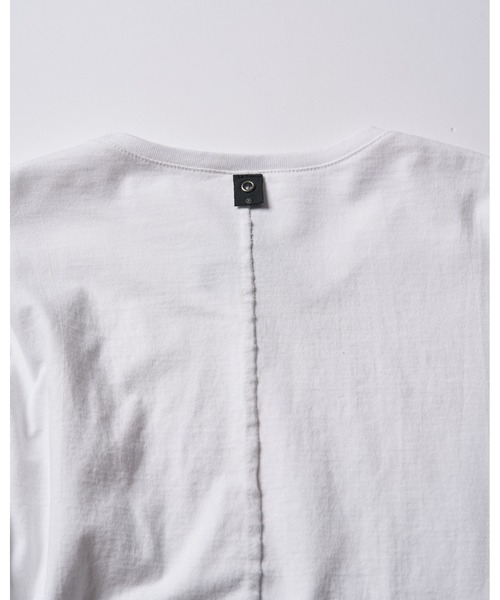 wjk(ダヴルジェイケイ)の「layered cut-off L/S(Tシャツ/カットソー・メンズ・ブラック/ライトグレー/ホワイト・X-LARGE/LARGE/MEDIUM/SMALL)」の12枚目の写真