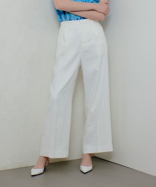 allureville(アルアバイル)の「NALYAストレッチパンツ(その他パンツ・レディース・ホワイト/ネイビー・1/2)」の2枚目の写真