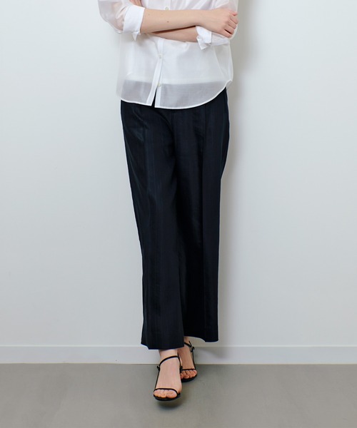 allureville(アルアバイル)の「NALYAストレッチパンツ(その他パンツ・レディース・ホワイト/ネイビー・1/2)」の13枚目の写真