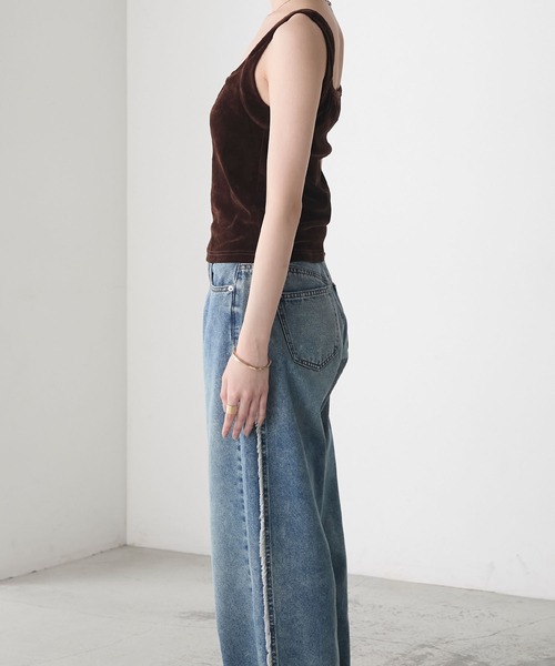forksy.（フォルクシー）の「【 RIKA × forksy. 】カップ付き サマーベロア ラウンドスクエア ノースリーブトップス（タンクトップ・レディース・ブラック/ブラウン・FREE）」の21枚目の写真