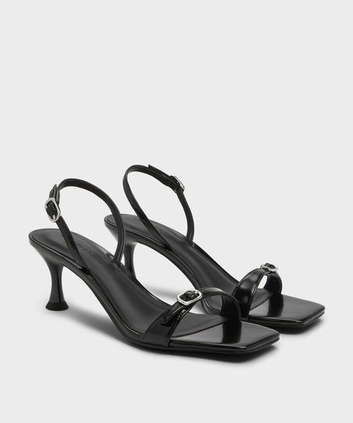 CHARLES & KEITH(チャールズ & キース)の「バックル スリングバックキトゥンヒール(サンダル・レディース・シルバー/ライトアッシュグレー/ブラック系その他7・22cm/22.5cm/23cm/23.5cm/24.5cm/25cm/25.5cm/26.5cm)」の5枚目の写真