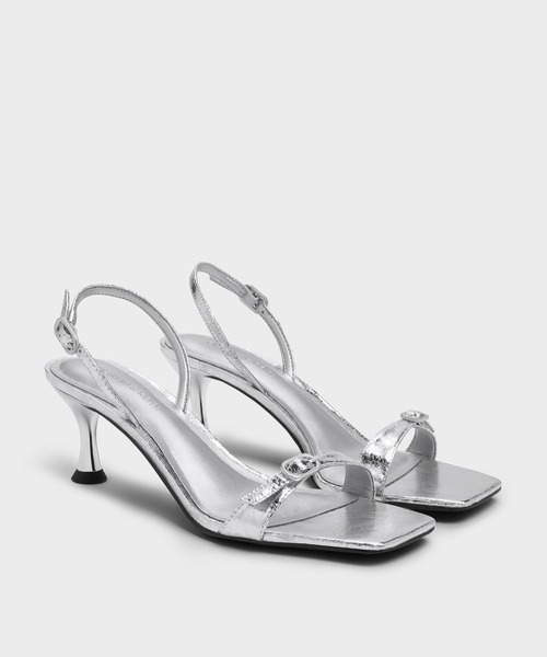 CHARLES & KEITH(チャールズ & キース)の「バックル スリングバックキトゥンヒール(サンダル・レディース・シルバー/ライトアッシュグレー/ブラック系その他7・22cm/22.5cm/23cm/23.5cm/24.5cm/25cm/25.5cm/26.5cm)」の13枚目の写真