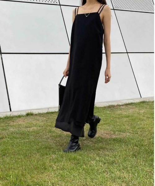 gossip！ロサンゼルス（ゴシップロサンゼルス）の「リンクルテクスチャー キャミソールワンピース（ワンピース・レディース・カーキ/ブラック/ライトグレー・FREE）」の20枚目の写真
