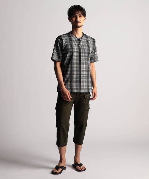 NICOLE CLUB FOR MEN（ニコルクラブフォーメン）の「【２５モデルEC限定再販売】ブリスターチェッククルーネック半袖プルオーバー（Tシャツ/カットソー・メンズ・ホワイト系1/ホワイト系2/ホワイト系3/ブラック系・MEDIUM/LARGE/X-LARGE）」の6枚目の写真