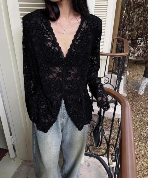VIBGYOR(ヴィブジョー)の「【LAMPOON】レースカーディガン(カーディガン/ボレロ・レディース・ブラック/ホワイト・FREE)」の2枚目の写真