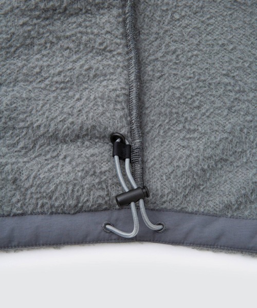 WILD THINGS(ワイルドシングス)の「レベル3 シャギージャケット│LEVEL3 SHAGGY JACKET(ブルゾン・メンズ・グレー/ブラック・XL/L/M/S/XS)」の3枚目の写真