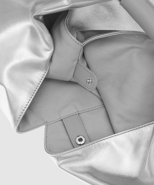MM6 Maison Margiela（ｴﾑｴﾑｼｯｸｽ ﾒｿﾞﾝ ﾏﾙｼﾞｪﾗ）の「BORSA MANO
