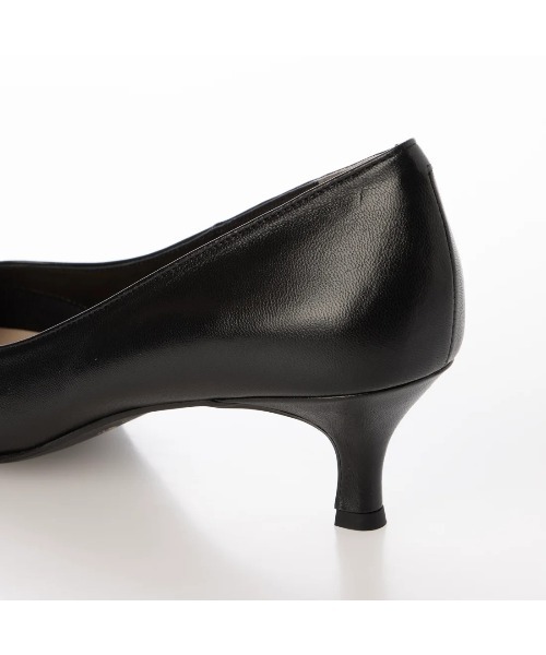 carino（カリーノ）の「ポインテッドトゥプレーンパンプス（パンプス・レディース・ブラック/シルバー・24cm/23.5cm/23cm/24.5cm/22.5cm）」の12枚目の写真