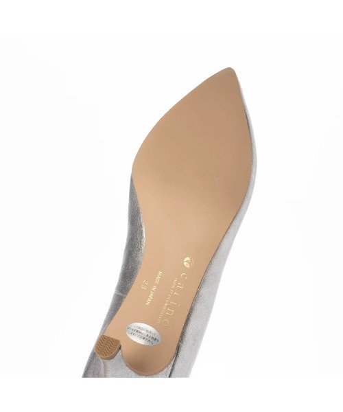 carino（カリーノ）の「ポインテッドトゥプレーンパンプス（パンプス・レディース・ブラック/シルバー・24cm/23.5cm/23cm/24.5cm/22.5cm）」の4枚目の写真