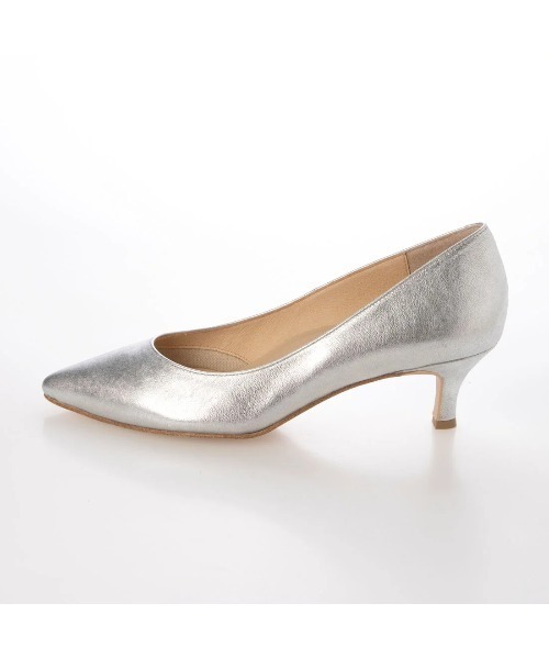 carino（カリーノ）の「ポインテッドトゥプレーンパンプス（パンプス・レディース・ブラック/シルバー・24cm/23.5cm/23cm/24.5cm/22.5cm）」の6枚目の写真