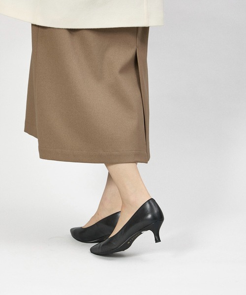 carino（カリーノ）の「ポインテッドトゥプレーンパンプス（パンプス・レディース・ブラック/シルバー・24cm/23.5cm/23cm/24.5cm/22.5cm）」の16枚目の写真