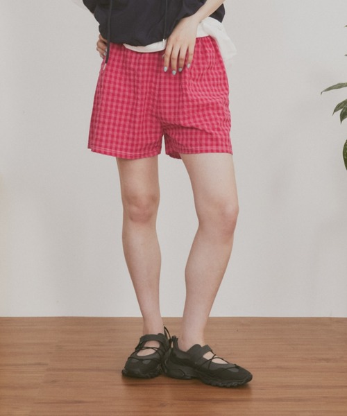 MERLOT(メルロー)の「オリジナルロゴギンガムチェックショートパンツ(その他パンツ・レディース・レッド/ブラック/ピンク・FREE)」の21枚目の写真