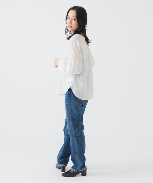 B:MING by BEAMS（ビーミングバイビームス）の「【洗える】ネック レース ブラウス（S～M）（シャツ/ブラウス・レディース・ブラック/オフホワイト・MEDIUM/SMALL）」の5枚目の写真