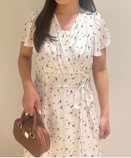 アプワイザーリッシェ　チェリープリントカシュクールワンピース　白　SS Apuweiser-riche（アプワイザーリッシェ）の「チェリープリント