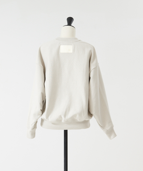 DESIGNWORKS（デザインワークス）の「裏毛ショート丈プルオーバー（Tシャツ/カットソー・レディース・グレイッシュベージュ/オレンジ・38）」の9枚目の写真