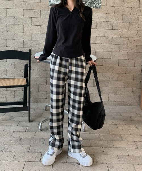 SEU(エスイーユー)の「レディース チェック柄ツイルストレートワイドパンツ 裏ボア起毛パンツ オフィスカジュアル きれいめカジュアル 韓国(その他パンツ・レディース・ブラック/ホワイト/ブラウン/ベージュ/チャコール/グリーン・フリー)」の22枚目の写真