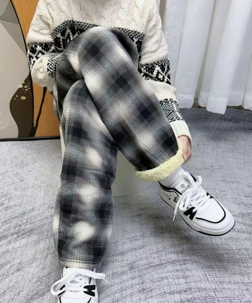 SEU(エスイーユー)の「レディース チェック柄ツイルストレートワイドパンツ 裏ボア起毛パンツ オフィスカジュアル きれいめカジュアル 韓国(その他パンツ・レディース・ブラック/ホワイト/ブラウン/ベージュ/チャコール/グリーン・フリー)」の13枚目の写真