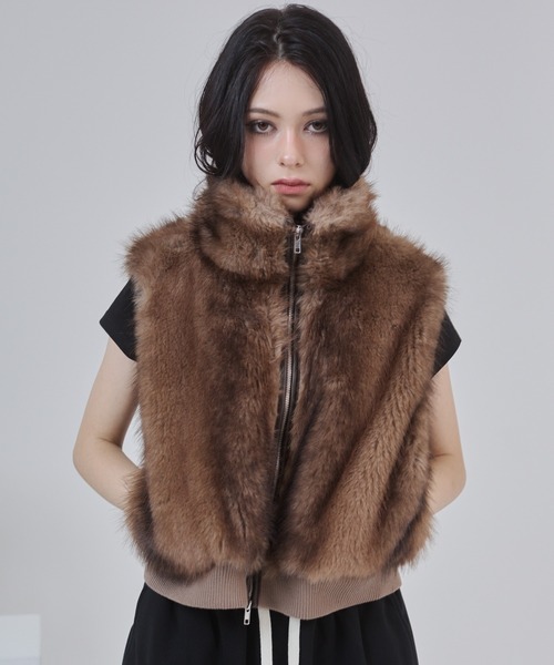 ENVYM(アンビー)の「ショート丈ダブルジップファーベスト(ベスト・レディース・グレー/ベージュ・FREE)」の16枚目の写真