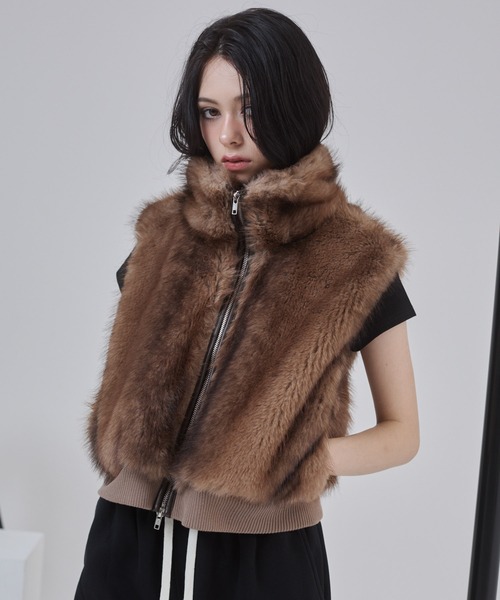 ENVYM(アンビー)の「ショート丈ダブルジップファーベスト(ベスト・レディース・グレー/ベージュ・FREE)」の19枚目の写真