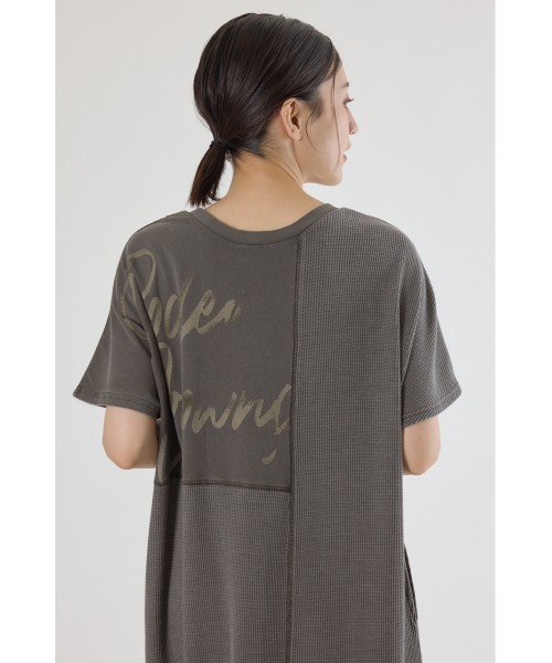 RODEO CROWNS WIDE BOWL（ロデオクラウンズワイドボウル）の「2way ワッフルコンビカットロングワンピース（ワンピース・レディース・ベージュ/オレンジ/ブラック・FREE）」の12枚目の写真