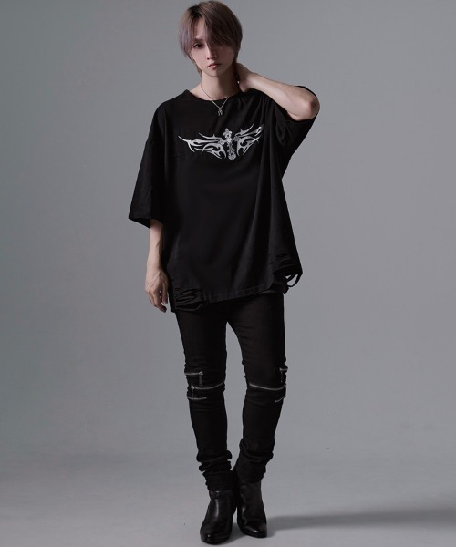 SILVER BULLET(シルバーバレット)の「『PSYCHO NATION/サイコネーション』トライバルスタッズクロスTEE(Tシャツ/カットソー・メンズ・ブラック/グレー・L/M)」の4枚目の写真