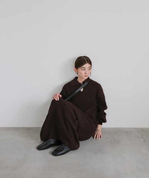 select MOCA（セレクトモカ）の「ポロカラーニットワンピース（ワンピース・レディース・ブラック/ブラウン/グレー・MEDIUM/LARGE）」の11枚目の写真