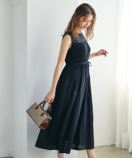 12Twelve Agenda(トゥエルブ アジェンダ)の「シアー消しプリーツワンピース(ワンピース・レディース・ブラウン/グリーン/ブラック・M)」の13枚目の写真