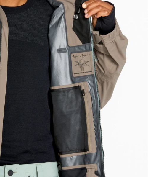 VOLCOM(ボルコム)の「【VOLCOM/ボルコム】 Mens Guch Stretch Gore Jacket /ゴアテックスストレッチスキースノーボードジャケット(その他アウター・メンズ・ベージュ系その他・MEDIUM/LARGE/X-LARGE)」の10枚目の写真