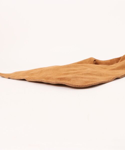 AULENTTI（オウレンティ）の「スエードスモールトート（トートバッグ・レディース・キャメル・FREE）」の15枚目の写真