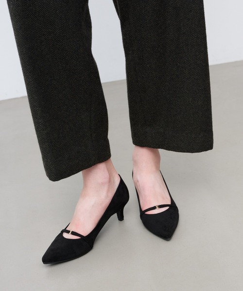 Launa lea(ラウナレア)の「【26春夏】5cmヒールミニゴールドモチーフパンプス(0610)(パンプス・レディース・ブラック/グレー系その他/ネイビー/レッド/ライトベージュ/ミント/ブルー系その他・22.0cm/22.5cm/23.0cm/23.5cm/24.0cm/24.5cm/25.0cm/21.5cm/25.5cm)」の2枚目の写真