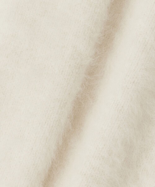 allureville(アルアバイル)の「カシミヤブレンドファー加工Vプルオーバー(ニット/セーター・レディース・オフホワイト/グレー系その他/モカ/オレンジ・2)」の6枚目の写真