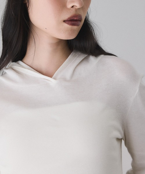 ADAM ET ROPE'（アダムエロペ）の「シアーフードプルオーバー（Tシャツ/カットソー・レディース・ブラック/ホワイト系その他2・FREE）」の16枚目の写真