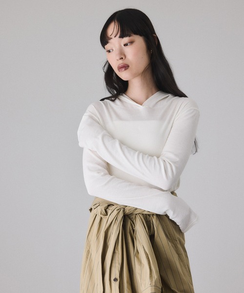 ADAM ET ROPE'（アダムエロペ）の「シアーフードプルオーバー（Tシャツ/カットソー・レディース・ブラック/ホワイト系その他2・FREE）」の15枚目の写真