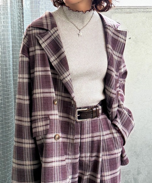DOUBLE NAME(ダブルネーム)の「後ろボタンゆるダブルジャケット(テーラードジャケット・レディース・パープル系その他/ベージュ系その他/ブラック・FREE)」の5枚目の写真