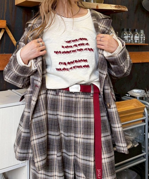 DOUBLE NAME(ダブルネーム)の「後ろボタンゆるダブルジャケット(テーラードジャケット・レディース・パープル系その他/ベージュ系その他/ブラック・FREE)」の12枚目の写真