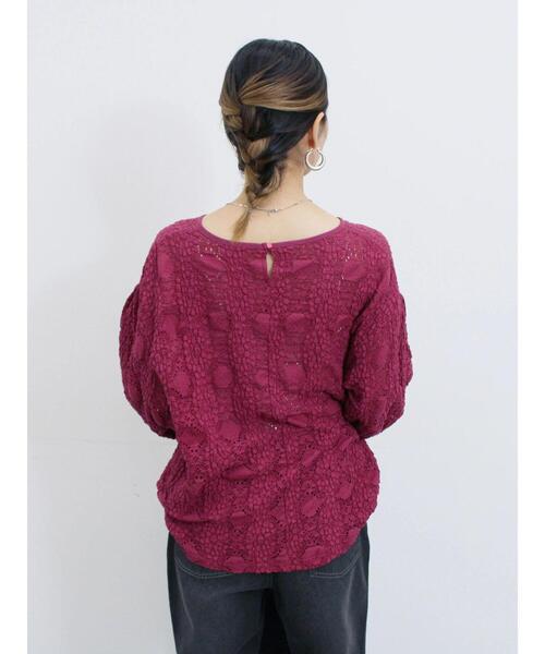 Samansa Mos2 blue（サマンサモスモスブルー）の「花ジャガード7分袖プルオーバー（Tシャツ/カットソー・レディース・オフホワイト/ブラック/プラム・F）」の6枚目の写真