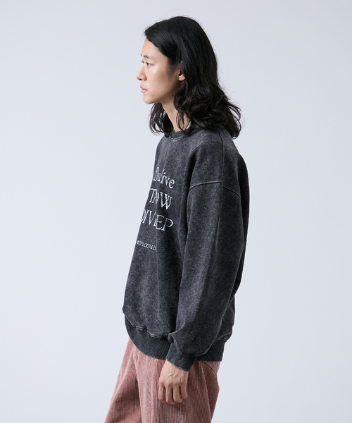 B.C STOCK(ベーセーストック)の「ピグメント加工 プリントスウェット(スウェット・メンズ・ブラック/ベージュ/ネイビー/グリーン・MEDIUM/LARGE)」の7枚目の写真