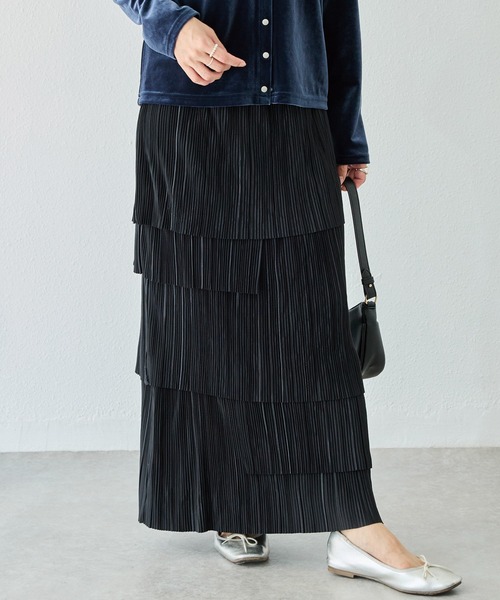 LAVEANGE（ラビアンジェ）の「プリーツアシンメトリースカート