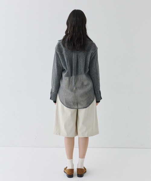 NUJOH(ヌゾ)の「Sheer Knit Shirt / シアーニットシャツ(シャツ/ブラウス・レディース・チャコールグレー/ホワイト/ブラック・FREE)」の13枚目の写真