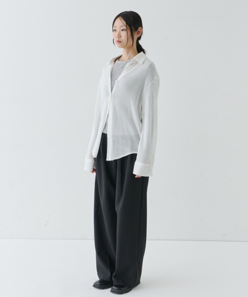 NUJOH(ヌゾ)の「Sheer Knit Shirt / シアーニットシャツ(シャツ/ブラウス・レディース・チャコールグレー/ホワイト/ブラック・FREE)」の5枚目の写真
