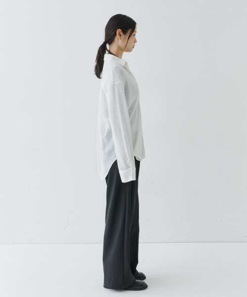 NUJOH(ヌゾ)の「Sheer Knit Shirt / シアーニットシャツ(シャツ/ブラウス・レディース・チャコールグレー/ホワイト/ブラック・FREE)」の7枚目の写真