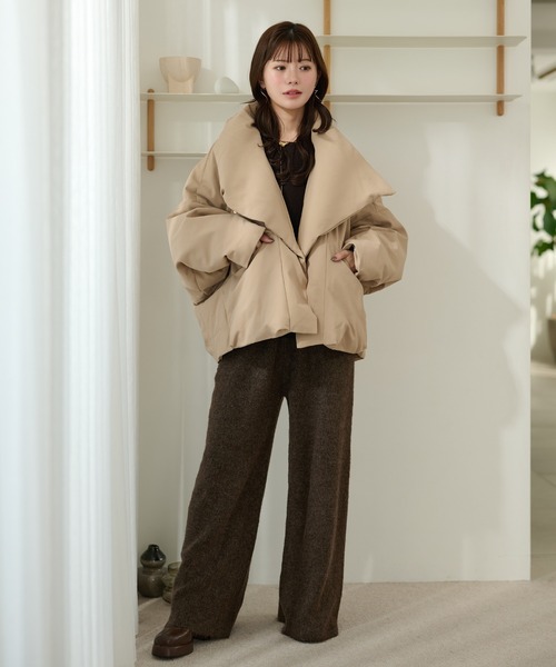 LAULEN（ローレン）の「stand collar wrap down coat /スタンドカラーラップショートダウンコート（ダウンジャケット/コート・レディース・ベージュ/キャメル/ブラック・FREE）」の4枚目の写真