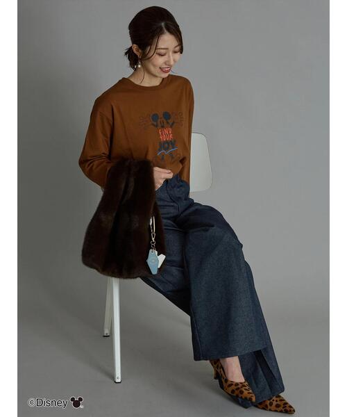 Te chichi（テチチ）の「【Disney】ミッキー/配色ロゴロンT（Tシャツ/カットソー・レディース・グレー/ブラウン/ネイビー・F）」の6枚目の写真