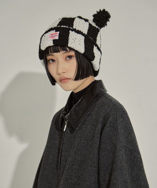 BASICKS(ベイシックス)の「【BASICKS/ベーシックス】Checkered Flag Bear Beanie/チェッカーフラッグベアビーニー(ニットキャップ/ビーニー・レディース・ブラック・M/S)」の5枚目の写真