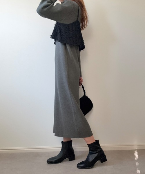 LAUIR(ラウアー)の「ニットワンピースシャギービスチェセット(ワンピース・レディース・ブラウン/ブラック/チャコール・LARGE/MEDIUM)」の10枚目の写真