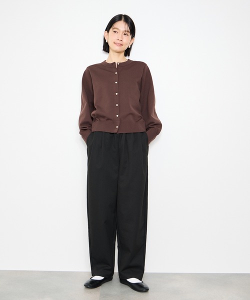 Mac-House(マックハウス)の「Idnes ギャバドロストテーパードパンツ(その他パンツ・レディース・グレー/ブラック・M/L)」の17枚目の写真